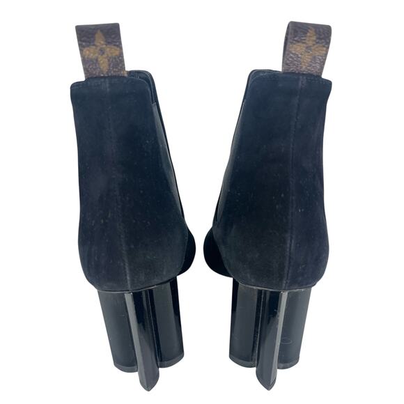 Louis Vuitton Suede Monogram Cap Toe Chelsea 80mm Ankle Boots in Black - Picture 11 of 16
